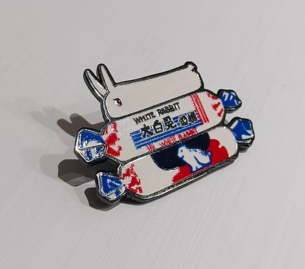 Akaa - pins